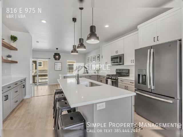 4 BR, 3.5 BA Apartment 816 E 975 N, Layton, UT 84041