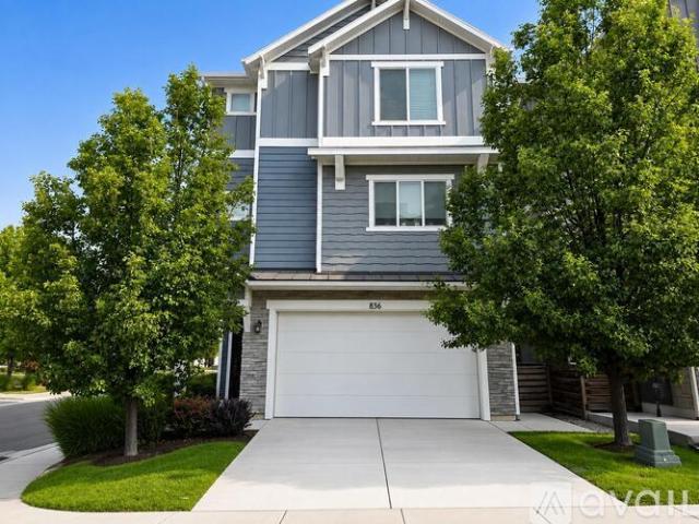 4 BR, 3.5 BA Apartment 836 Founders Point Lane West, Midvale, UT 84047