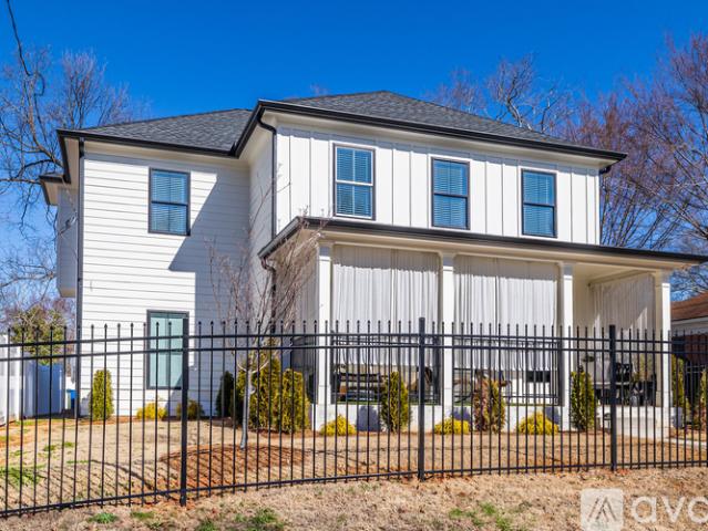 4 BR, 3.5 BA Apartment 969 Parsons Street Southwest, Atlanta, GA 30314