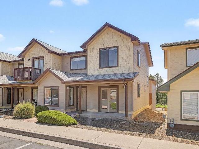 4 Br, 3 bath, Townhouse/Brownstone/RowHouse 1519 East Payton Way