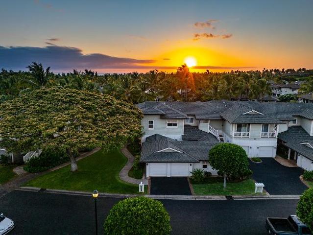 4 Br, 3 bath, Townhouse/Brownstone/RowHouse 92 1170 Olani Street