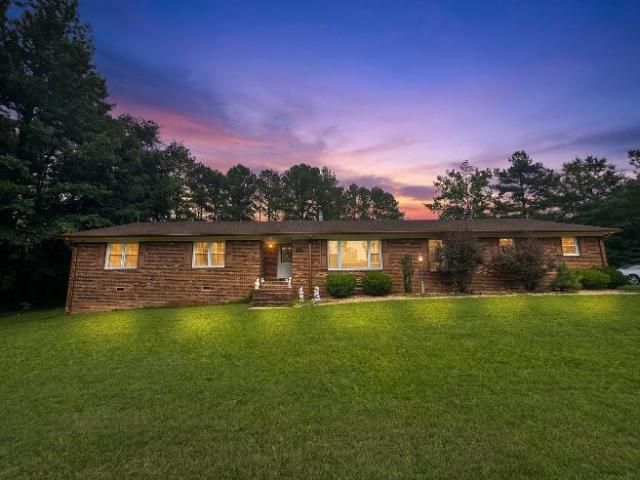 4 Br, 3 bath, Single Family 1700 Hawley School Rd
