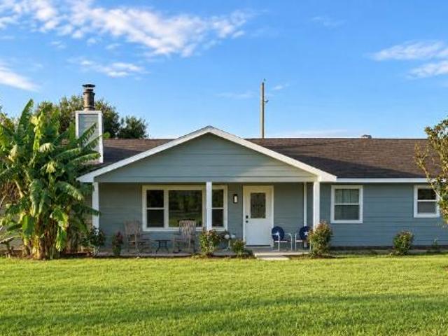 4 Br, 3 bath, Single Family 36605 Lariat Ln