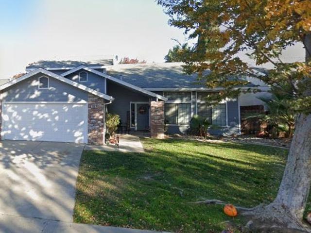 4 Br, 3 bath, Single Family 528 Klopping