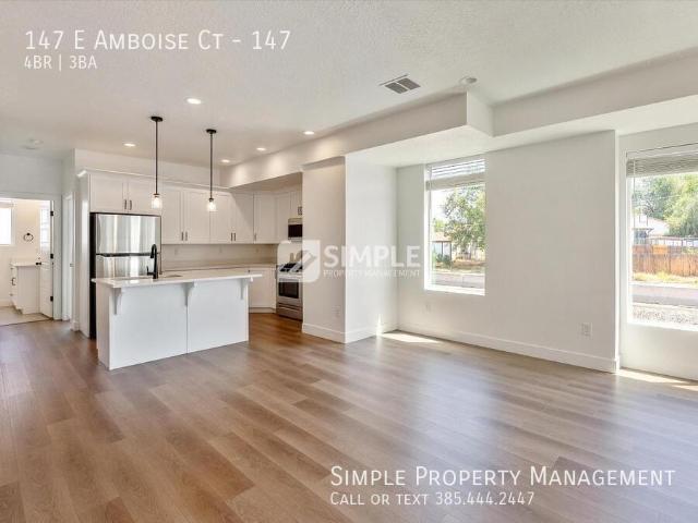 4 BR, 3 BA Apartment 147 E Amboise Ct, Sandy, UT 84070