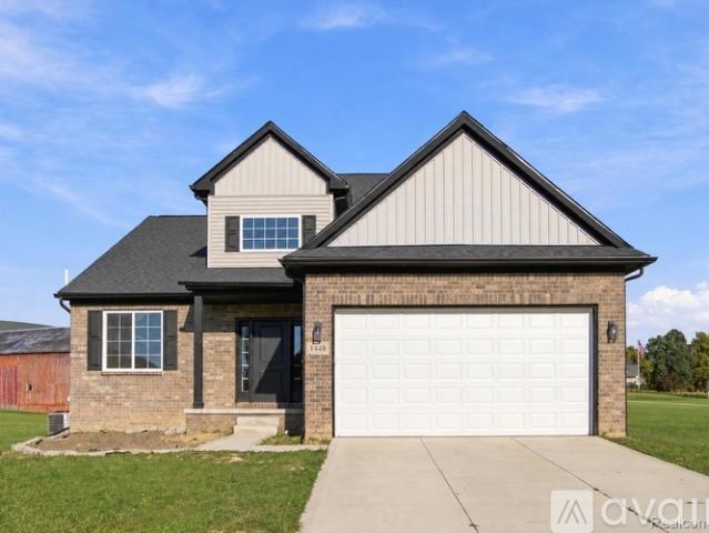 4 BR, 3 BA Apartment 1448 Woodlake Ln, Grand Blanc, MI 48439
