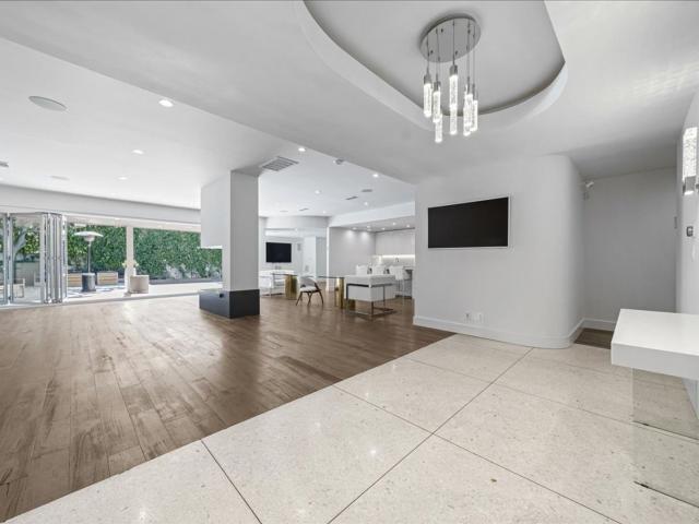 4 BR, 3 BA Apartment 1455 S Castello, Los Angeles, CA 90035