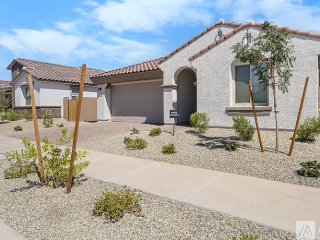 4 BR, 3 BA Apartment 14812 W Gray Fox Trl, Surprise, AZ 85387