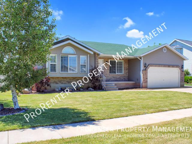 4 BR, 3 BA Apartment 1488 Earl Cirlce, Syracuse, UT 84075