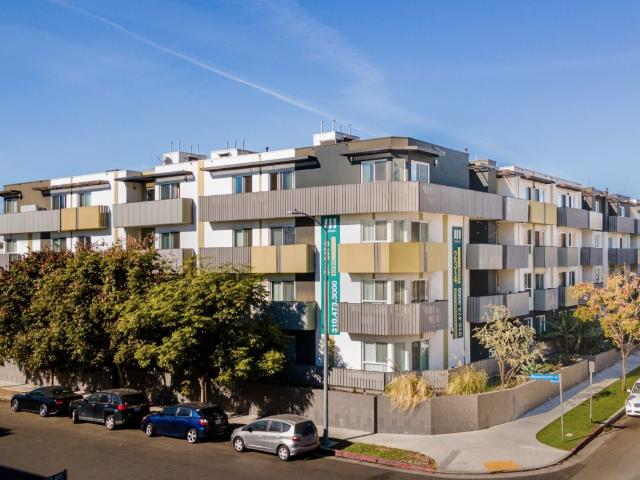 4 BR, 3 BA Apartment 1539 Beloit Avenue Unit 112, Los Angeles, CA 90025