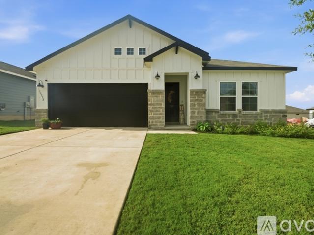 4 BR, 3 BA Apartment 15592 Jake Xing, San Antonio, TX 78253