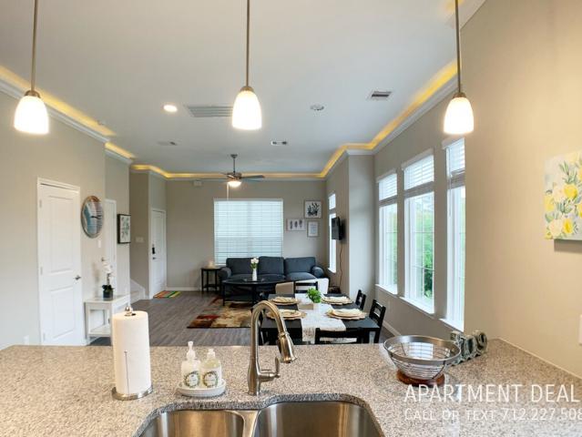 4 BR, 3 BA Apartment 1721 Dominica DrÂ, Houston, TX 77345