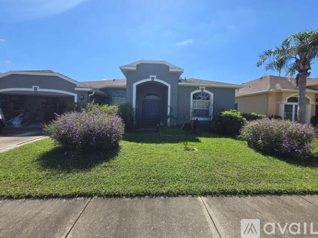 4 BR, 3 BA Apartment 1821 Tangledvine Dr, Zephyrhills, FL 33543