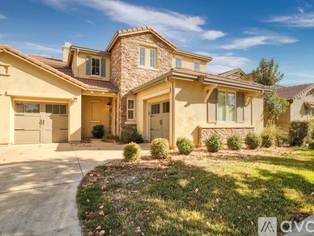 4 BR, 3 BA Apartment 1007 Dry Creek Pl, Lathrop, CA 95330