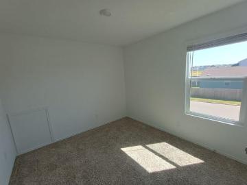 4 BR, 3 BA Apartment 100 Tugboat Annie Way, Jarrell, TX 76537