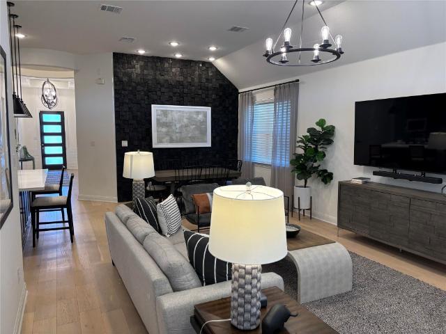 4 BR, 3 BA Apartment 107 Smokebush Trail, Bastrop, TX 78602