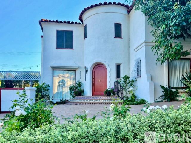 4 BR, 3 BA Apartment 10606 Ohio Ave, Los Angeles, CA 90024