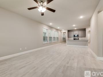 4 BR, 3 BA Apartment 1078 Norias Dr, Forney, TX 75126