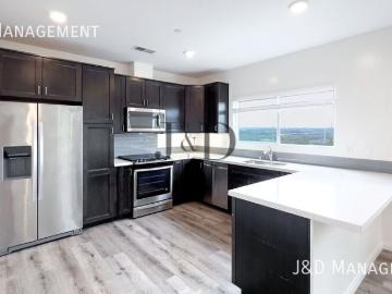 4 BR, 3 BA Apartment 1134 1148 FRESNO STREET, SAN DIEGO, CA 92110