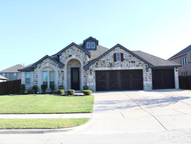 4 BR, 3 BA Apartment 1221 Verheyden Drive, DeSoto, TX 75115