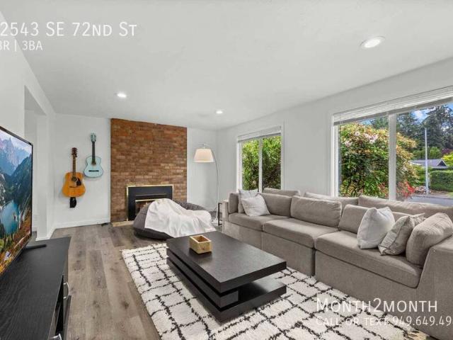 4 BR, 3 BA Apartment 12543 SE 72nd St, Newcastle, WA 98056