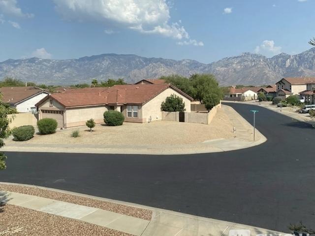 4 BR, 3 BA Apartment 13127 North Deergrass Drive, Oro Valley, AZ 85755