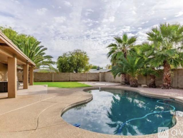 4 BR, 3 BA Apartment 1321 E La Jolla Dr, Tempe, AZ 85282