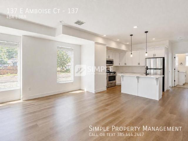 4 BR, 3 BA Apartment 137 E Amboise Ct, Sandy, UT 84070