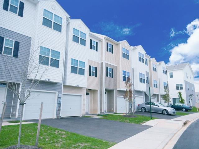 4 BR, 3 BA Apartment 1369 Hampshire Drive Unit 1602, Frederick, MD 21702