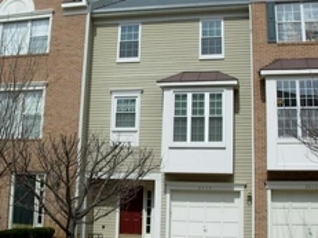 4 BR, 3 BA Apartment 2470 Clover Field Circle, Unit 1, Herndon, VA 20171