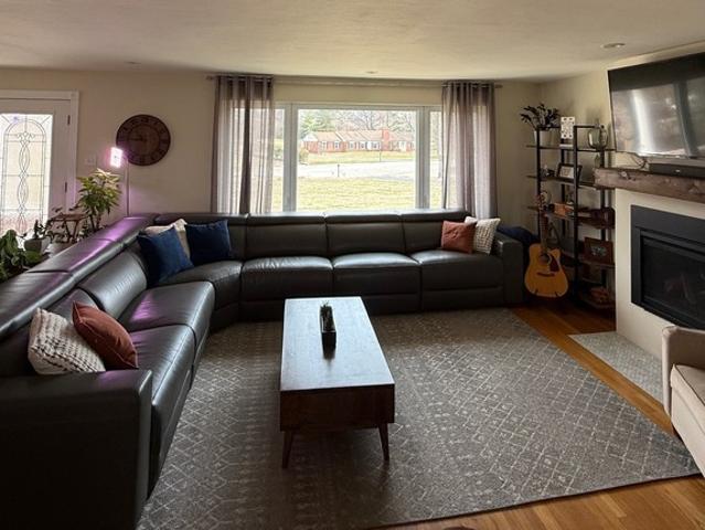 4 BR, 3 BA Apartment 24 Marsally Drive, St. Louis, MO 63131