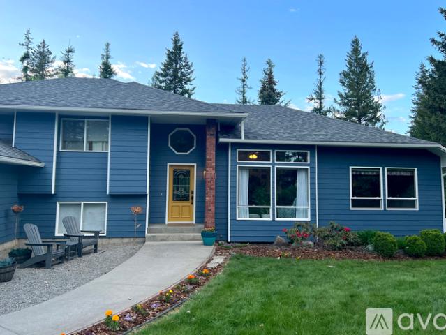 4 BR, 3 BA Apartment 2567 East Garwood Road, Hayden, ID 83835