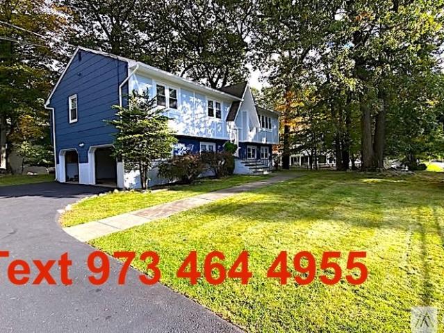 4 BR, 3 BA Apartment 25 Cottage Place, Morris Plains, NJ 07950