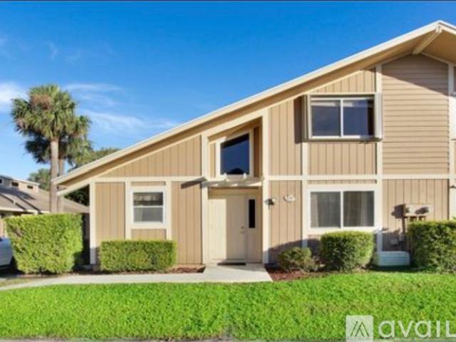 4 BR, 3 BA Apartment 291 Maplecrest Circle, Unit 291, Jupiter, FL 33458