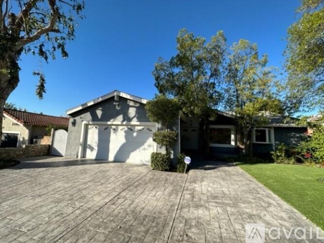 4 BR, 3 BA Apartment 20649 Bermuda St, Los Angeles, CA 91311