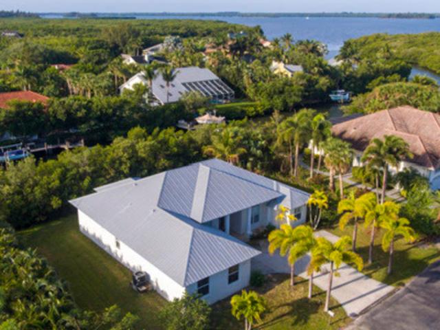 4 BR, 3 BA Apartment 2135 Island Dr, Vero Beach, FL 32963