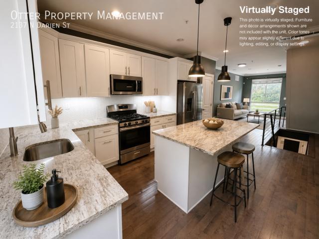 4 BR, 3 BA Apartment 2137 N Darien St, Philadelphia, PA 19122