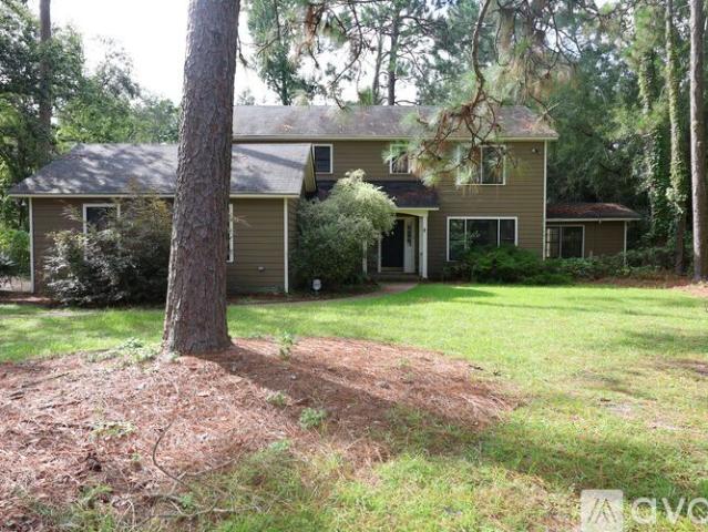 4 BR, 3 BA Apartment 214 Oakleaf Dr, Statesboro, GA 30458