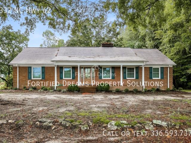4 BR, 3 BA Apartment 2332 NC Hwy 62, Julian, NC 27283