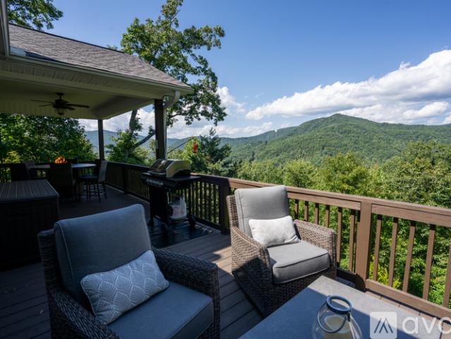 4 BR, 3 BA Apartment 399 Orchid Trl, Clayton, GA 30525