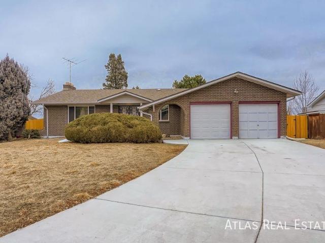 4 BR, 3 BA Apartment 3296 S Geneva Street, Denver, CO 80231