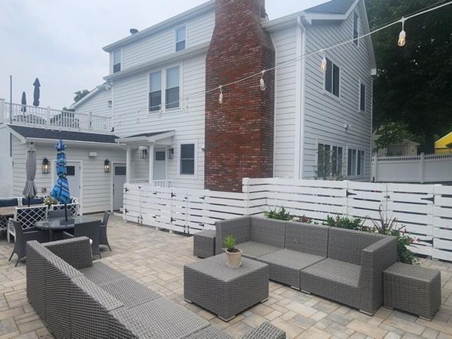 3 BR, 3 BA Apartment 41 Valley Road, Unit 2, Greenwich, CT 06807