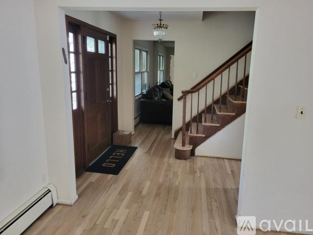 4 BR, 3 BA Apartment 4 Behrendt Drive, Pearl River, NY 10965