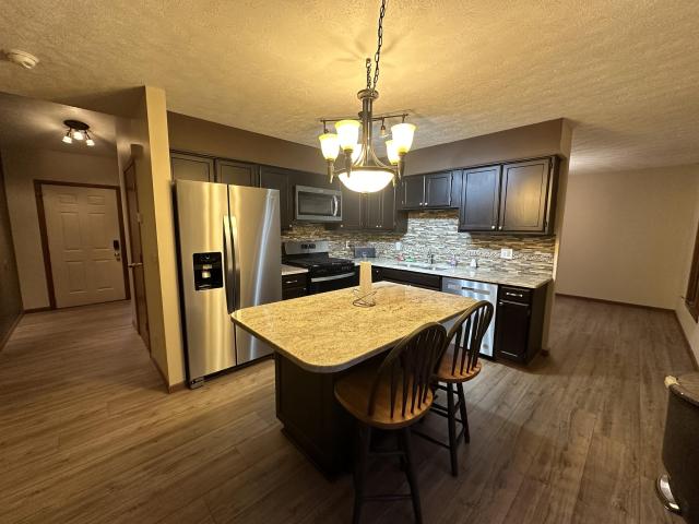 4 BR, 3 BA Apartment 5811 Whispering Way, Loves Park, IL 61111
