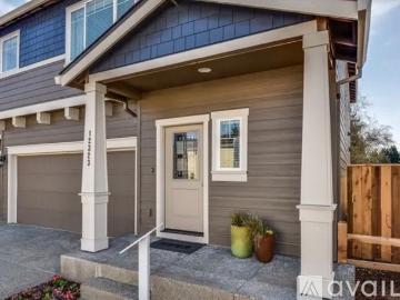4 BR, 3 BA Apartment 51309 SW Rhine, Scappoose, OR 97056