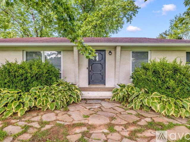 4 BR, 3 BA Apartment 518 Twin Oak Dr, Murfreesboro, TN 37130