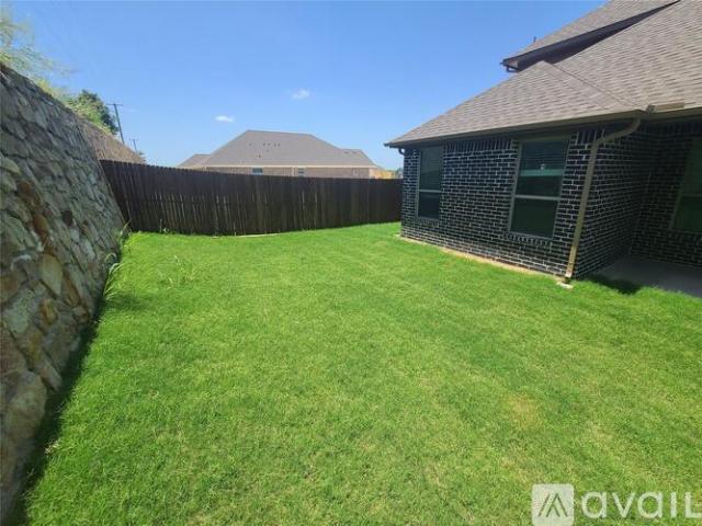 4 BR, 3 BA Apartment 525 Hillcrest Cir, Justin, TX 76247