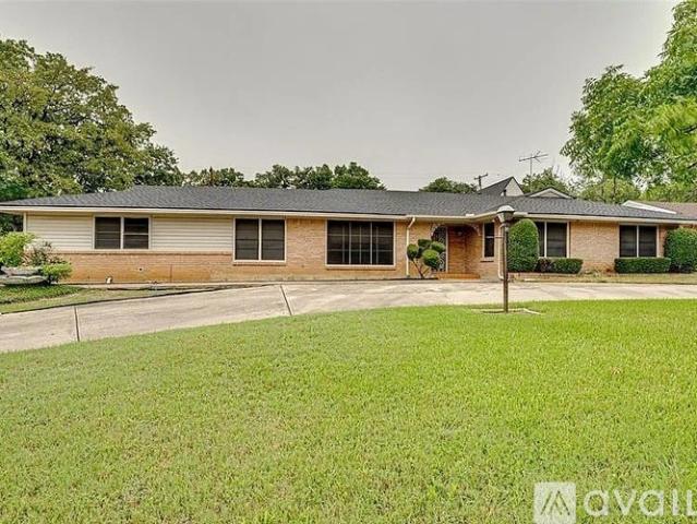 3 BR, 2 BA Apartment 3971 Leinbach Dr, Winston Salem, NC 27106
