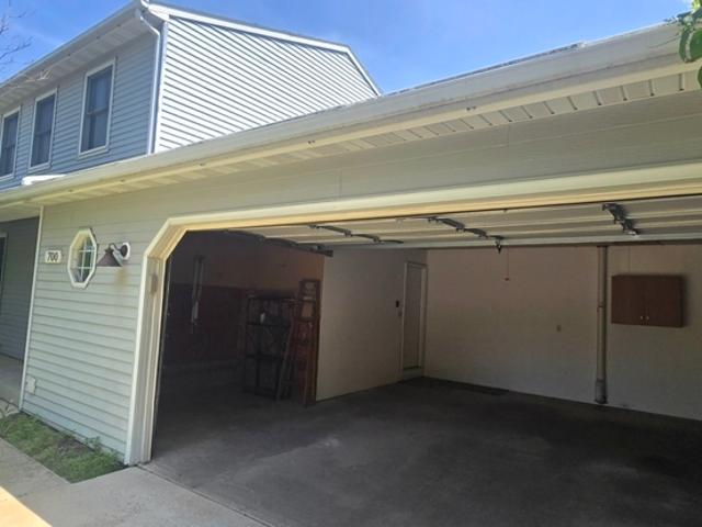 4 BR, 3 BA Apartment 700 20th Ave SW, Unit 1, Rochester, MN 55902