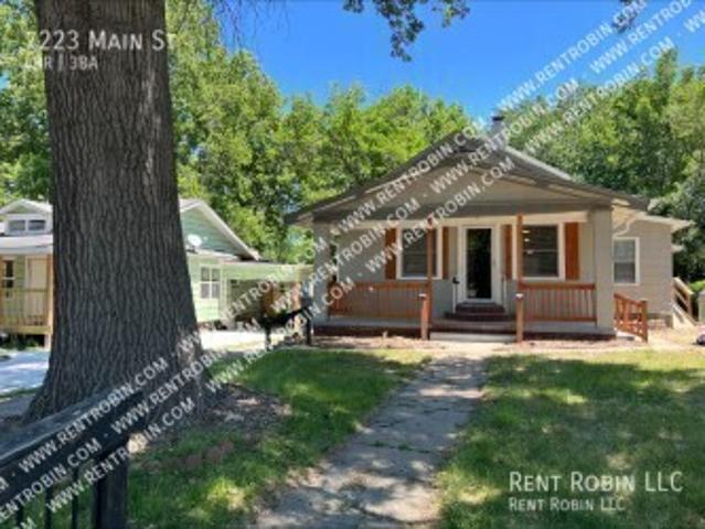 4 BR, 3 BA Apartment 7223 Main St, Kansas City, MO 64114